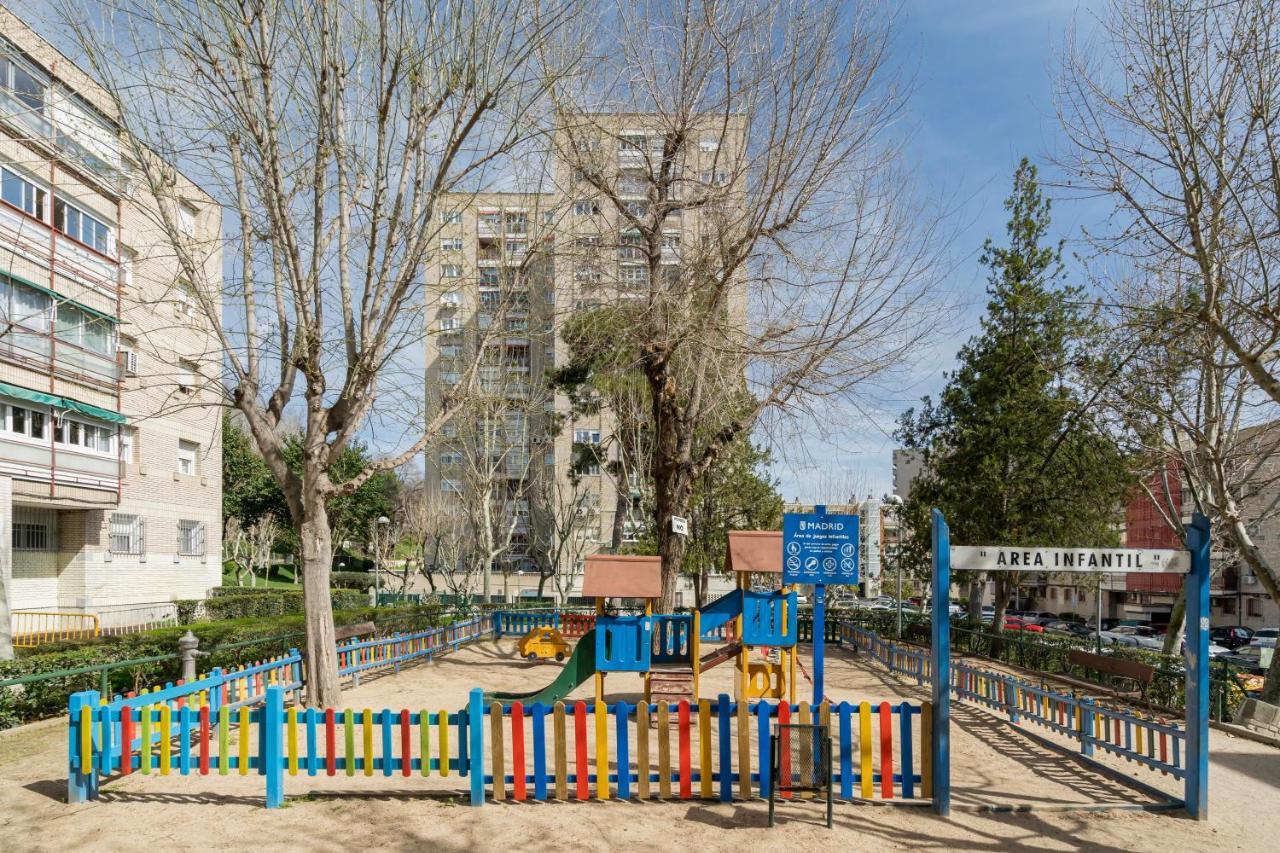 For You Rentals Moderno Apartamento Temporal Cerca Zoo Y Del Parque De Atracciones Ceb76 Madrid Exteriör bild